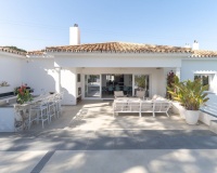 Resale - Villa - Estepona - Atalaya