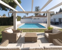 Resale - Villa - Estepona - Atalaya