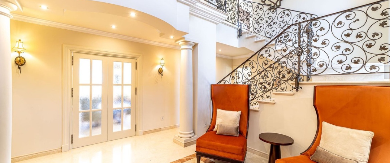 Resale - Villa - Estepona - Atalaya