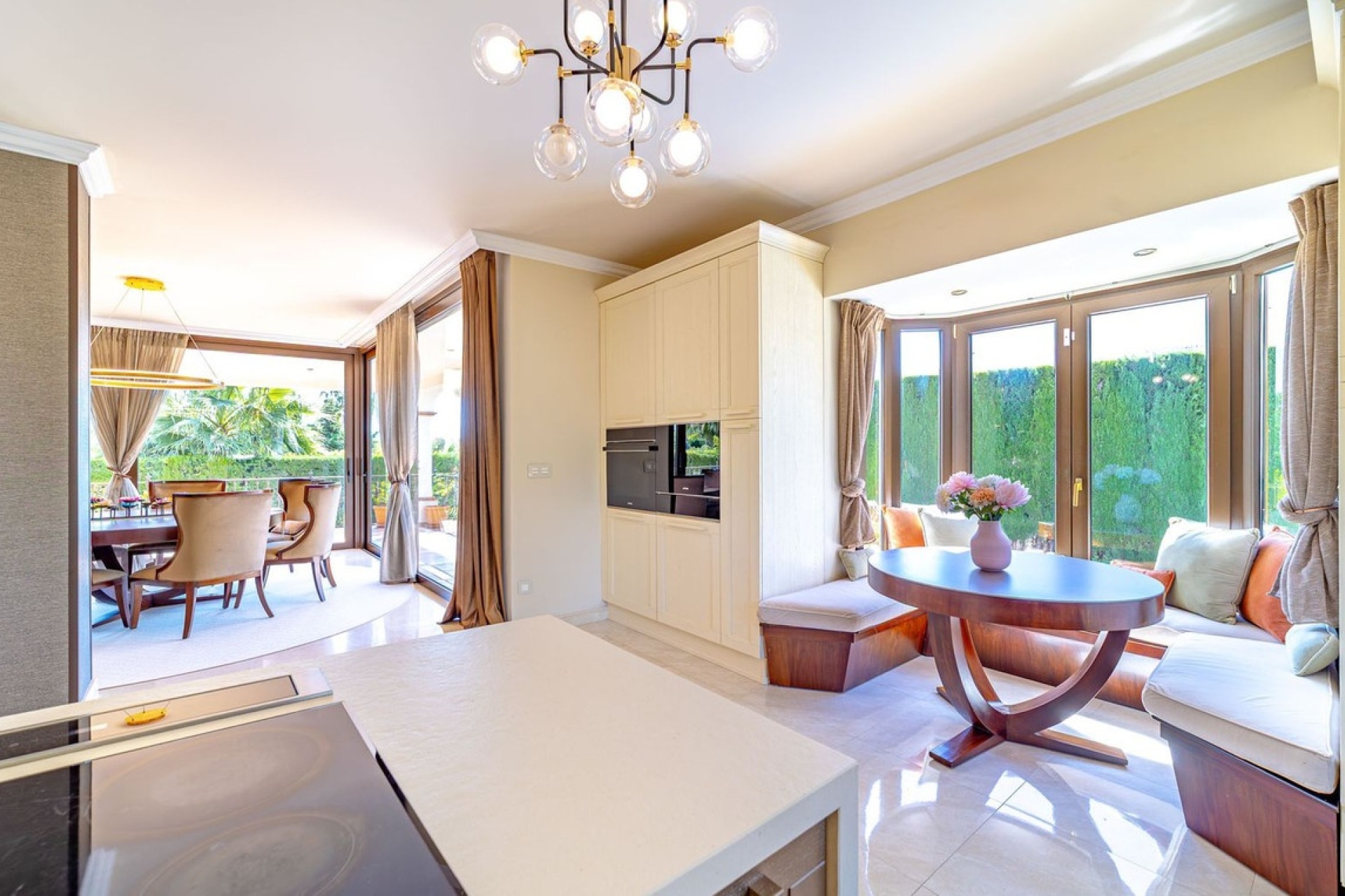Resale - Villa - Estepona - Atalaya
