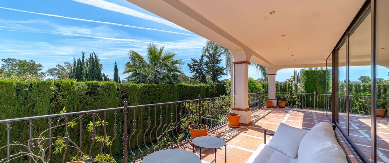 Resale - Villa - Estepona - Atalaya