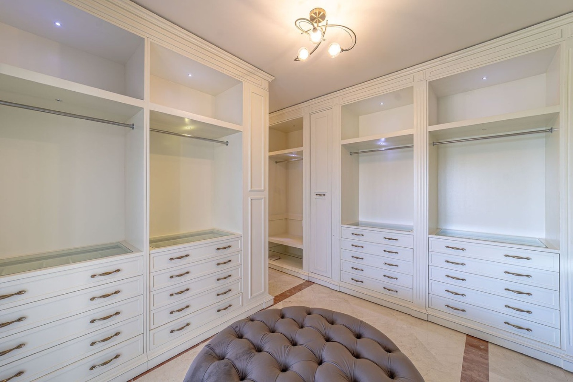 Resale - Villa - Estepona - Atalaya