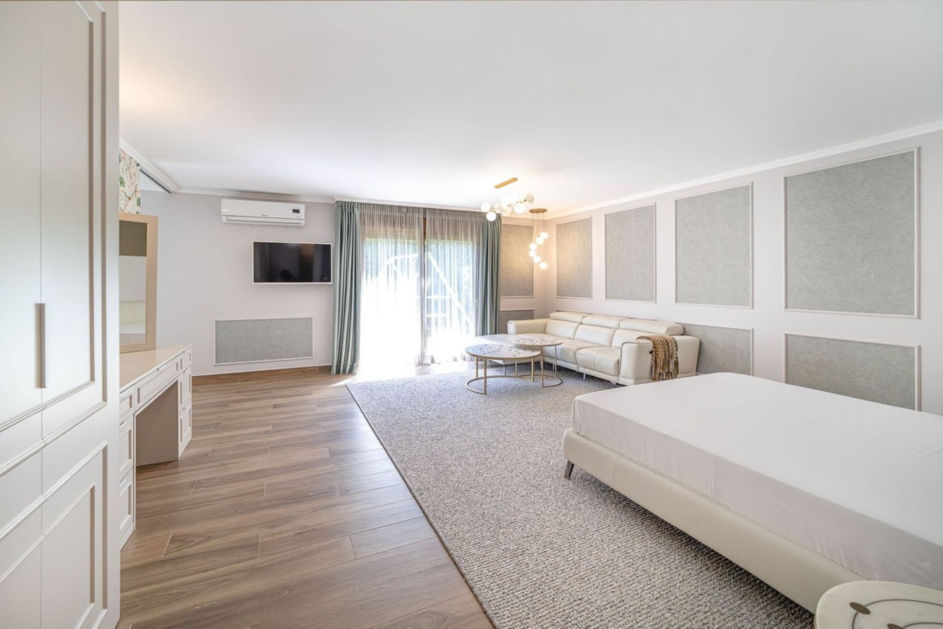 Resale - Villa - Estepona - Atalaya