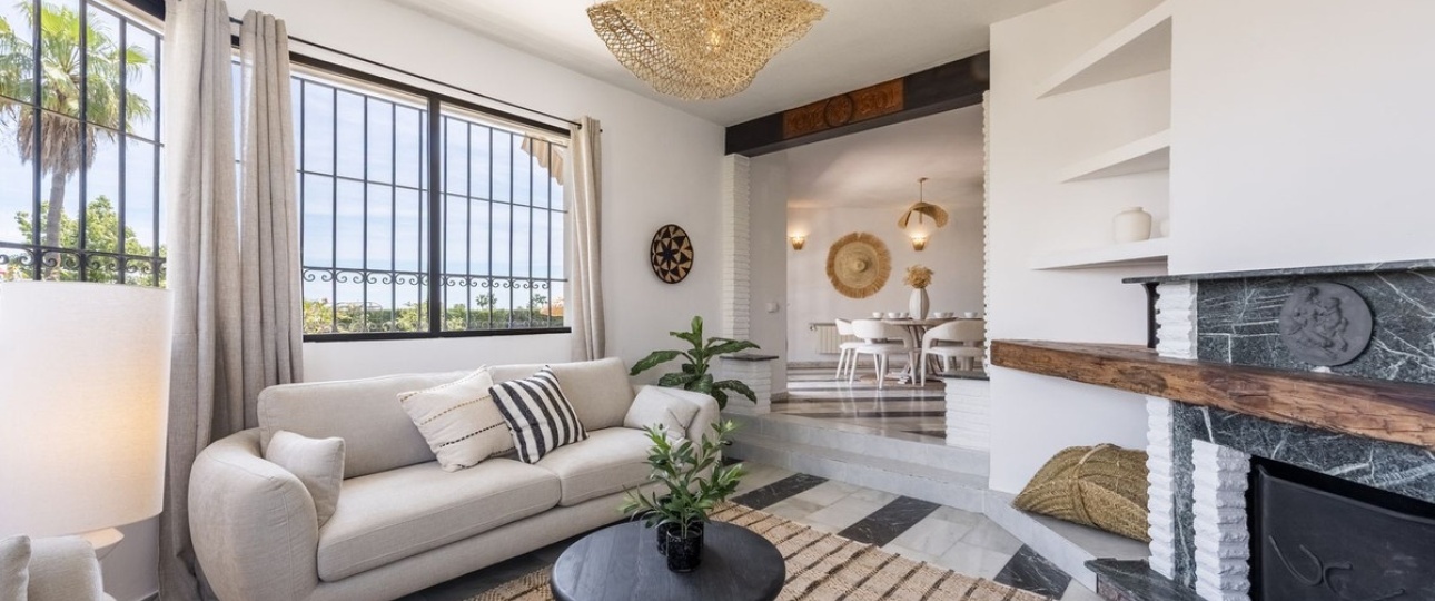 Resale - Villa - Estepona - Atalaya