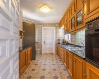 Resale - Villa - Estepona - Atalaya
