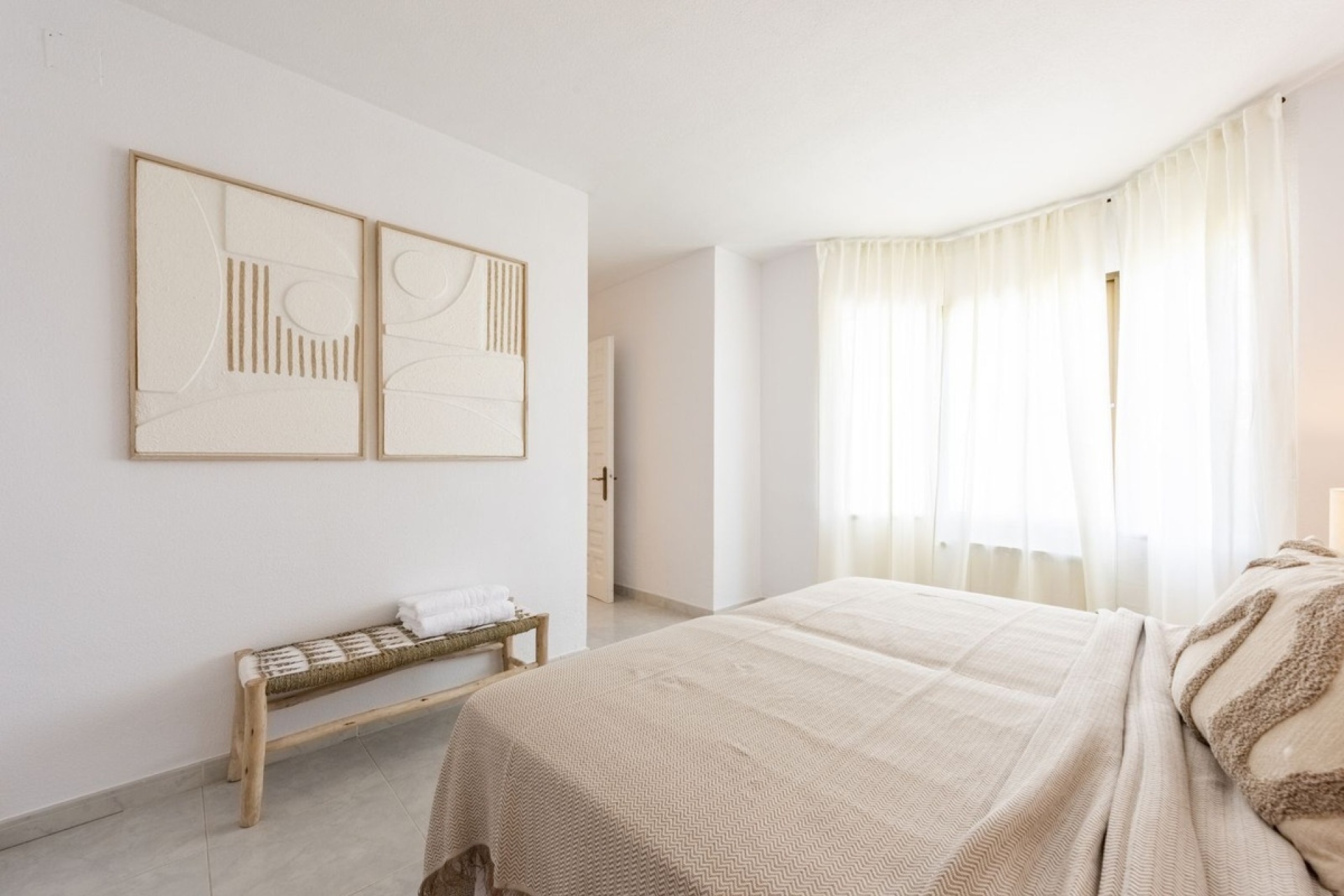 Resale - Villa - Estepona - Atalaya