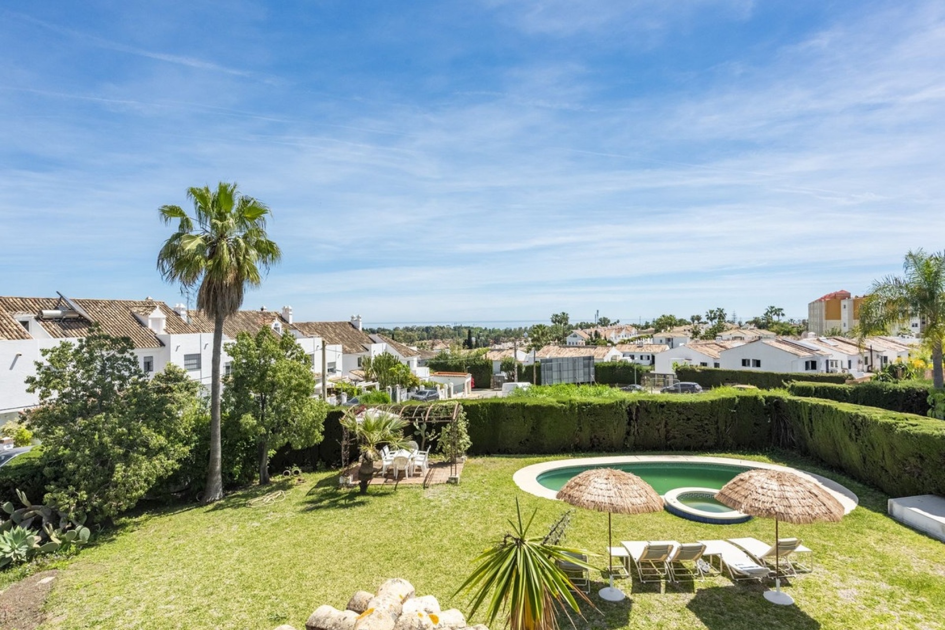 Resale - Villa - Estepona - Atalaya