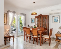 Resale - Villa - Estepona - Atalaya