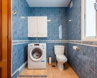 Resale - Villa - Estepona - Atalaya