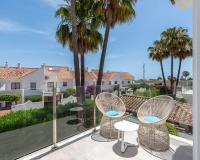 Resale - Villa - Estepona - Atalaya
