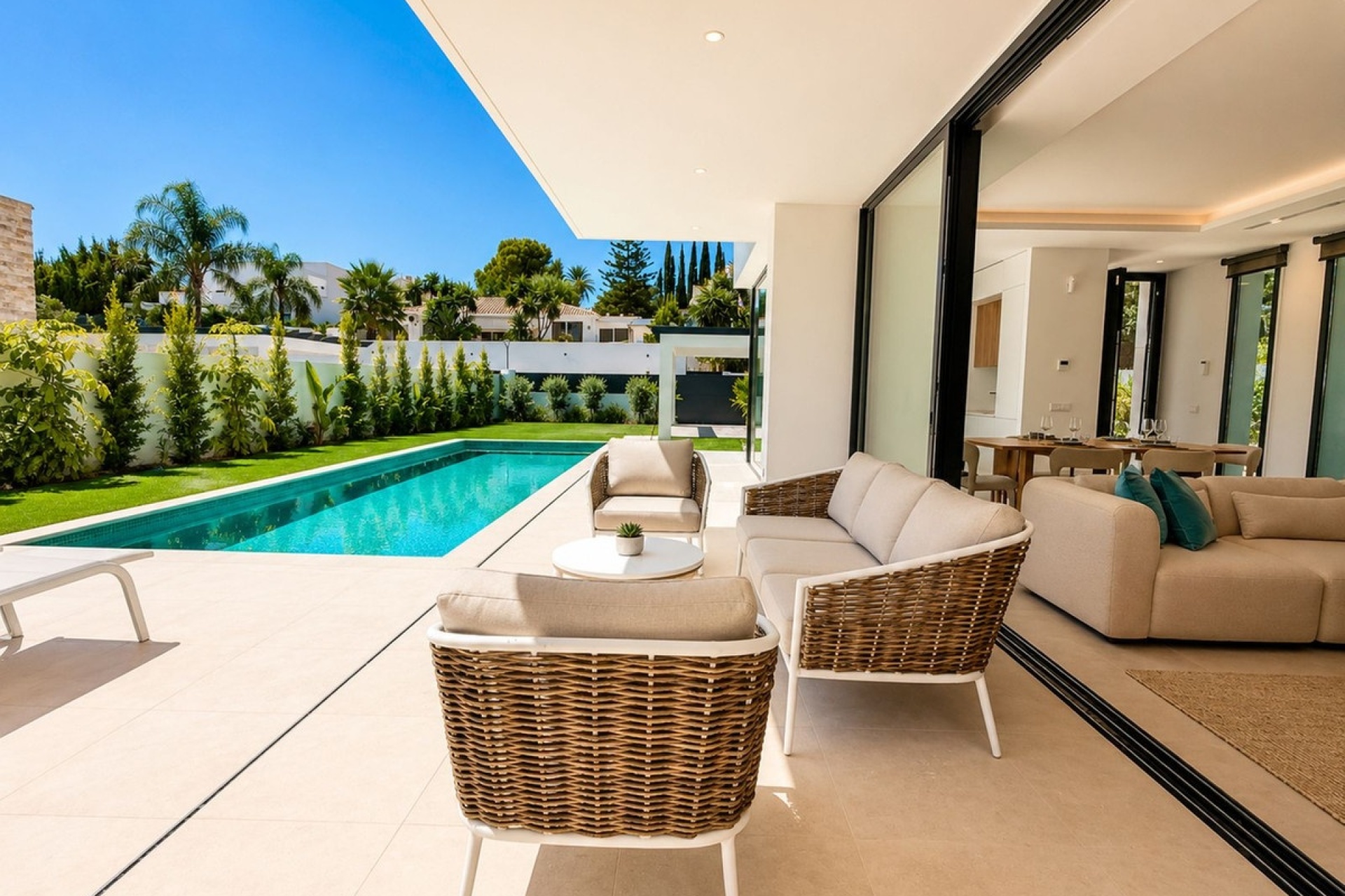 Resale - Villa - Estepona - Atalaya