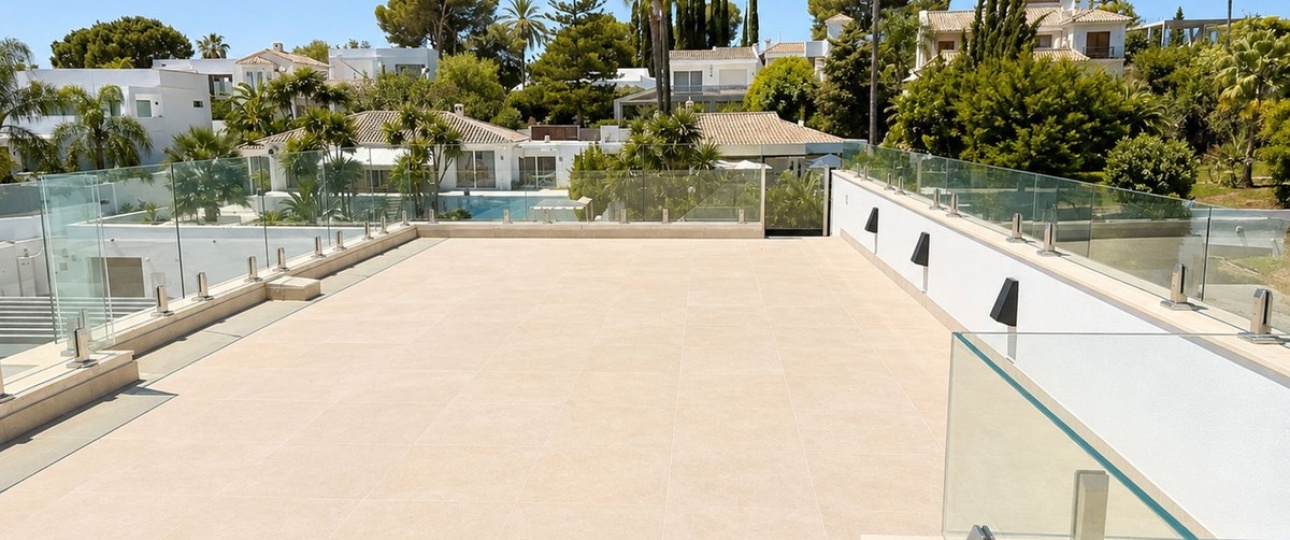 Resale - Villa - Estepona - Atalaya