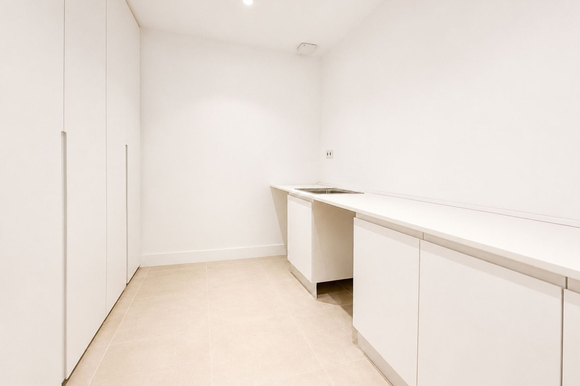 Resale - Villa - Estepona - Atalaya
