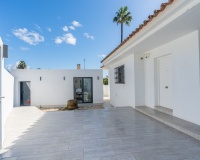 Resale - Villa - Estepona - Atalaya