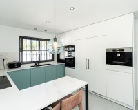 Resale - Villa - Estepona - Atalaya