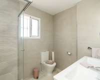 Resale - Villa - Estepona - Atalaya