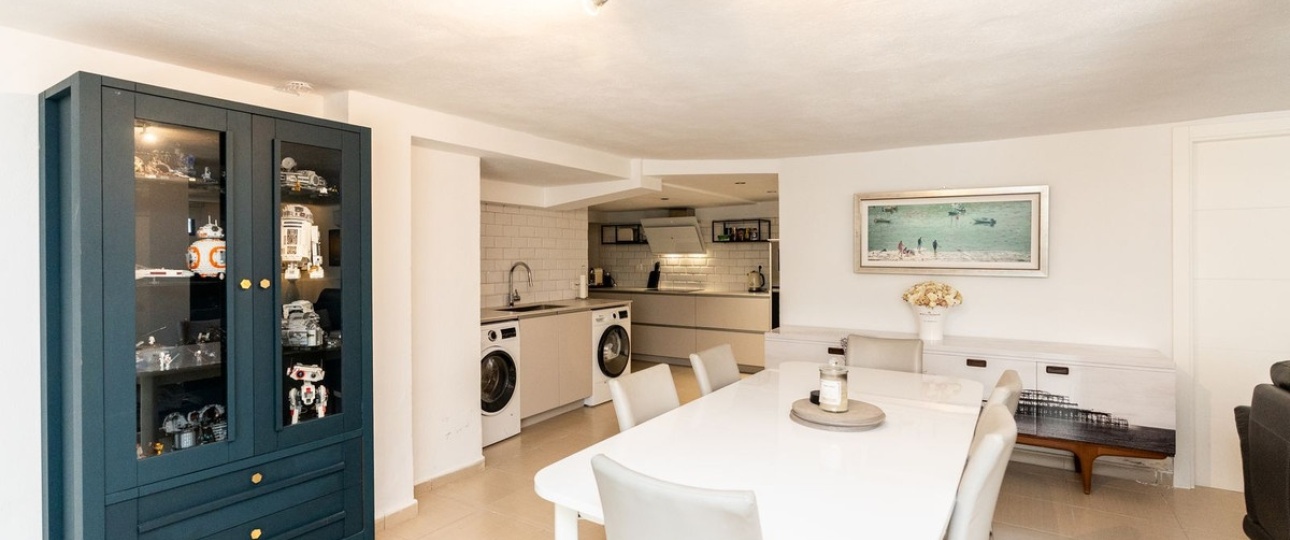 Resale - Villa - Estepona - Atalaya