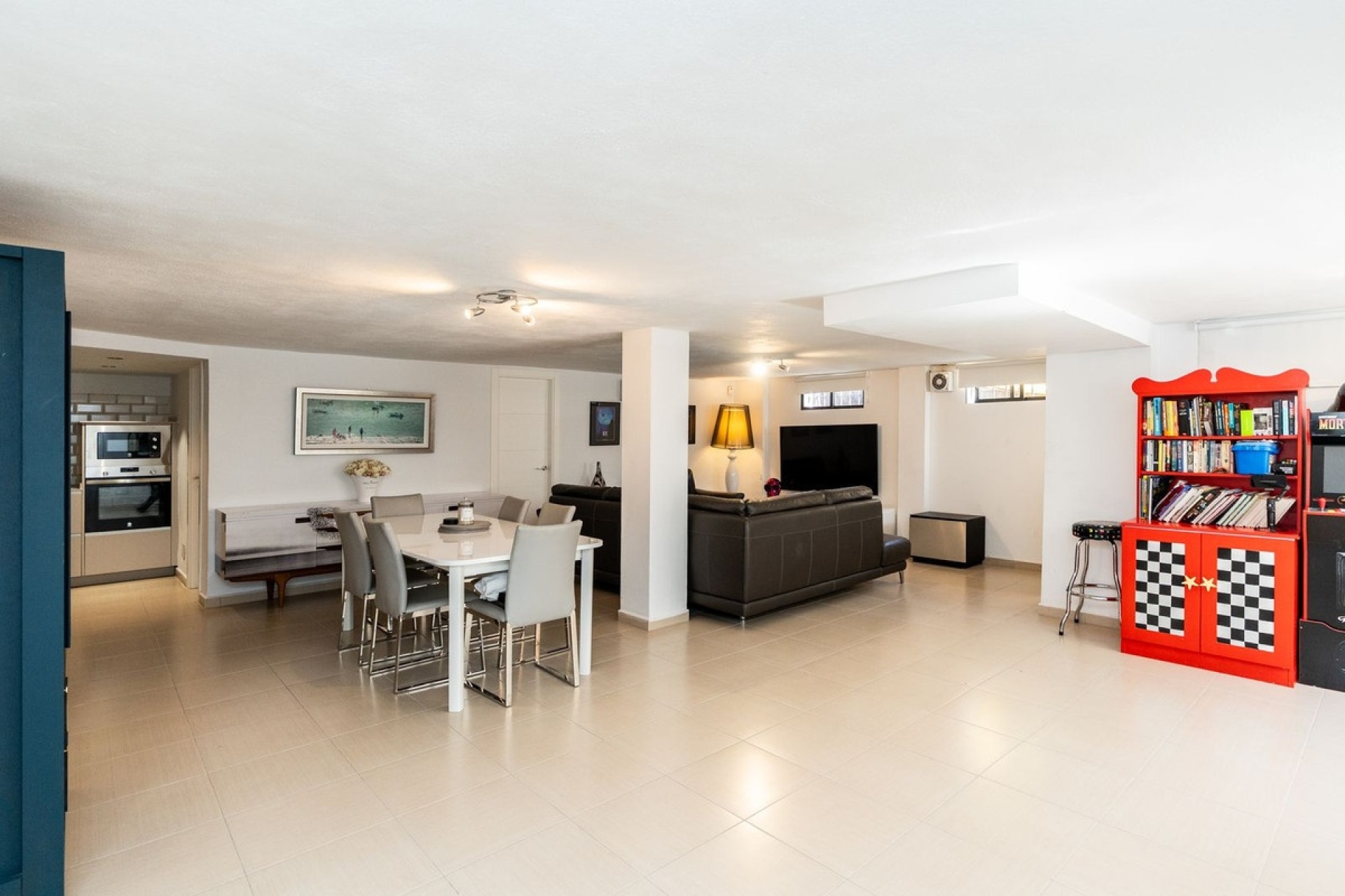 Resale - Villa - Estepona - Atalaya