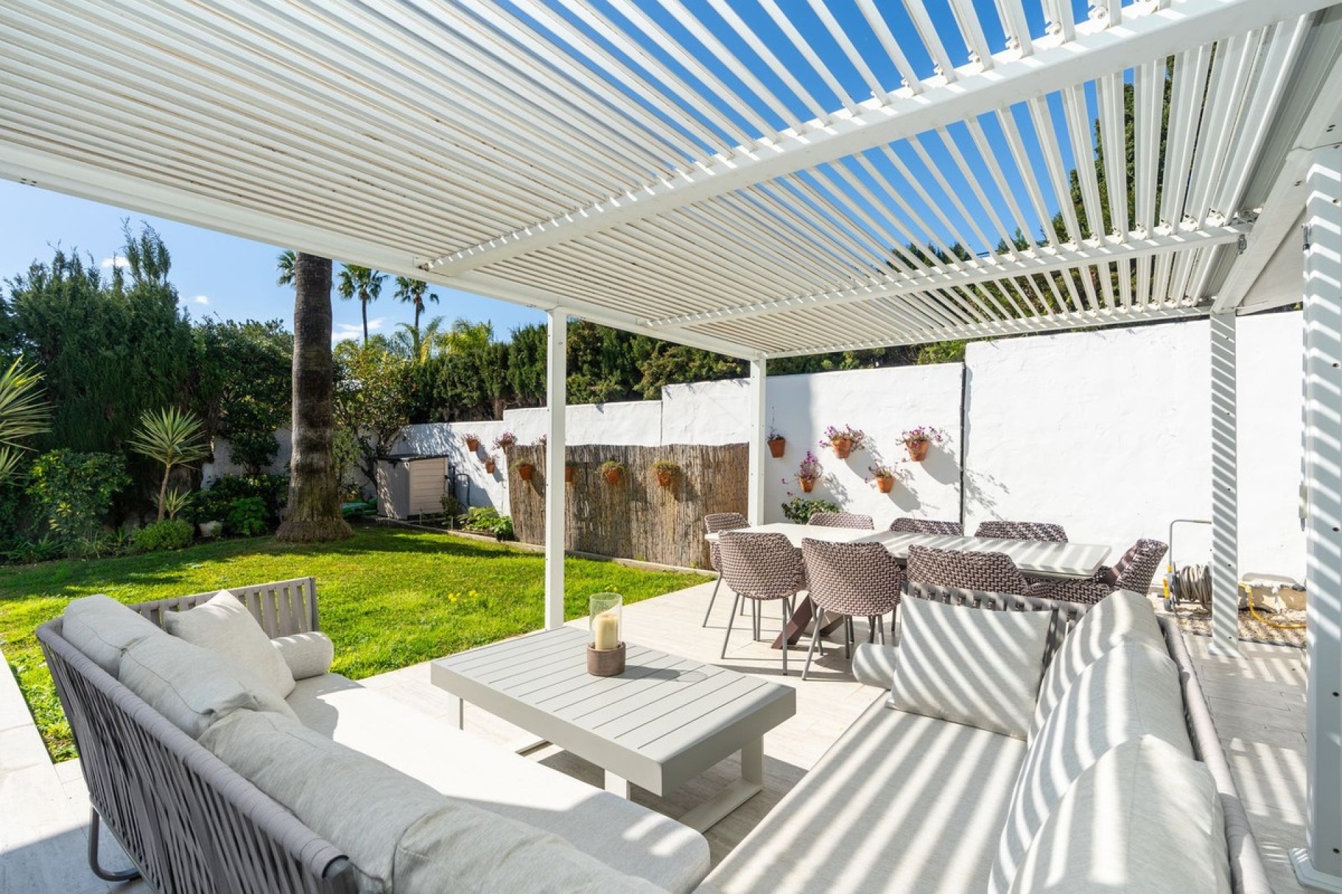 Resale - Villa - Estepona - Atalaya