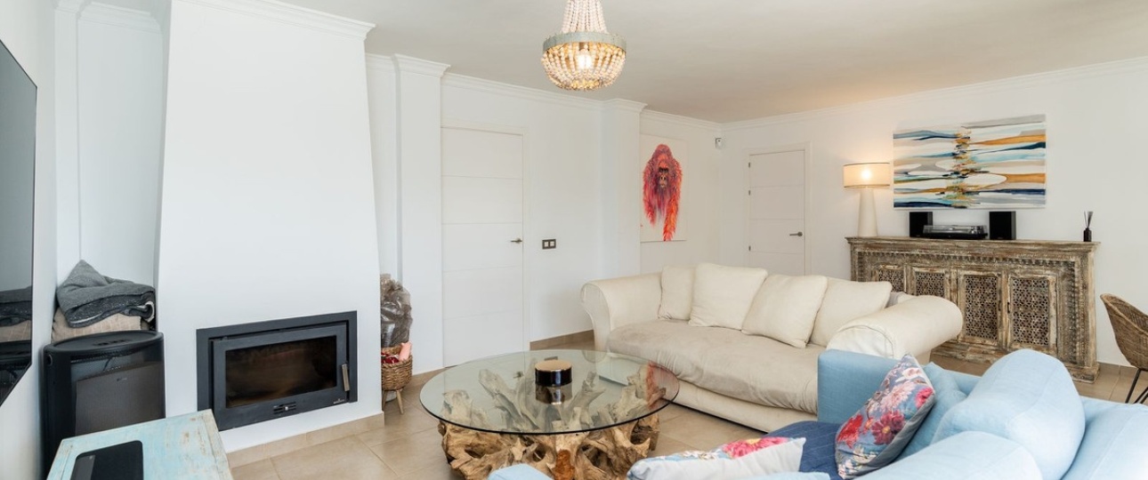 Resale - Villa - Estepona - Atalaya