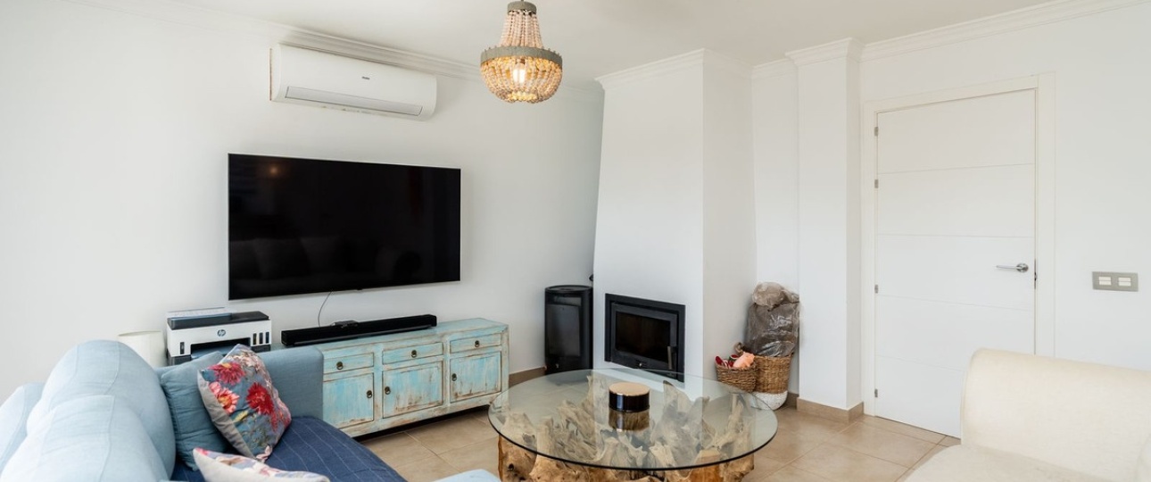 Resale - Villa - Estepona - Atalaya