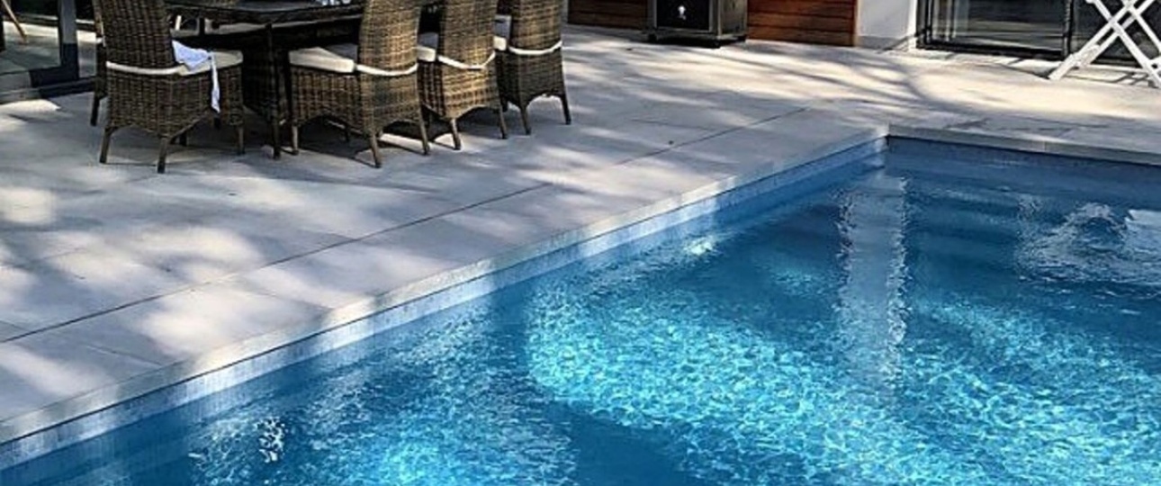 Resale - Villa - Estepona - Atalaya