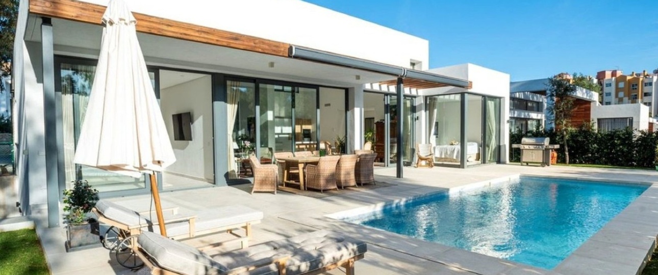 Resale - Villa - Estepona - Atalaya