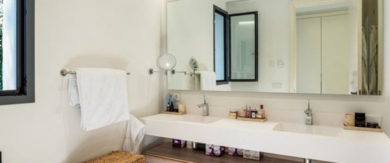 Resale - Villa - Estepona - Atalaya