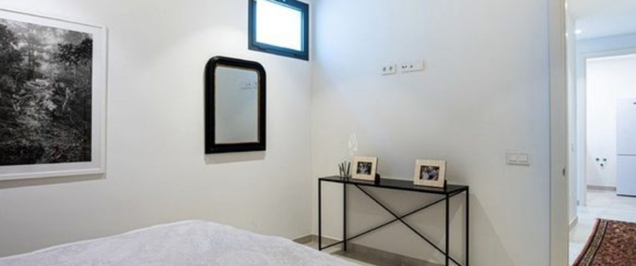 Resale - Villa - Estepona - Atalaya