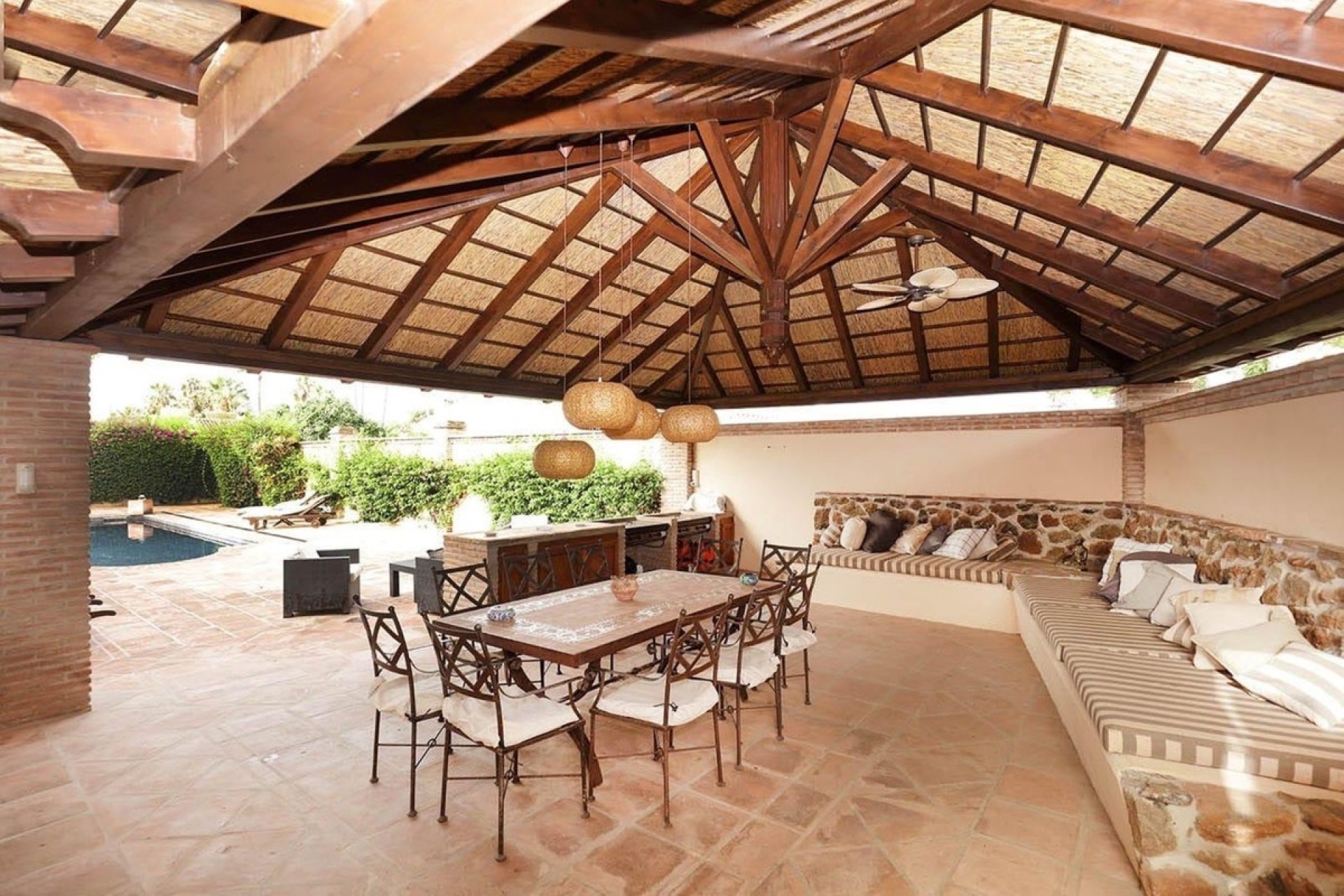 Resale - Villa - Estepona - Atalaya