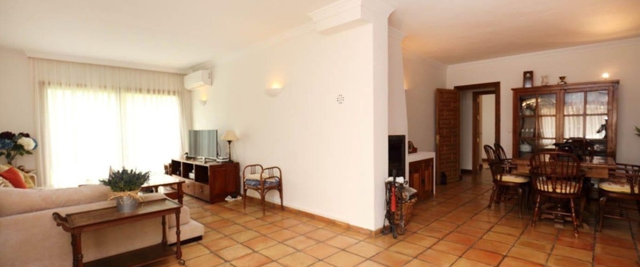 Resale - Villa - Estepona - Atalaya