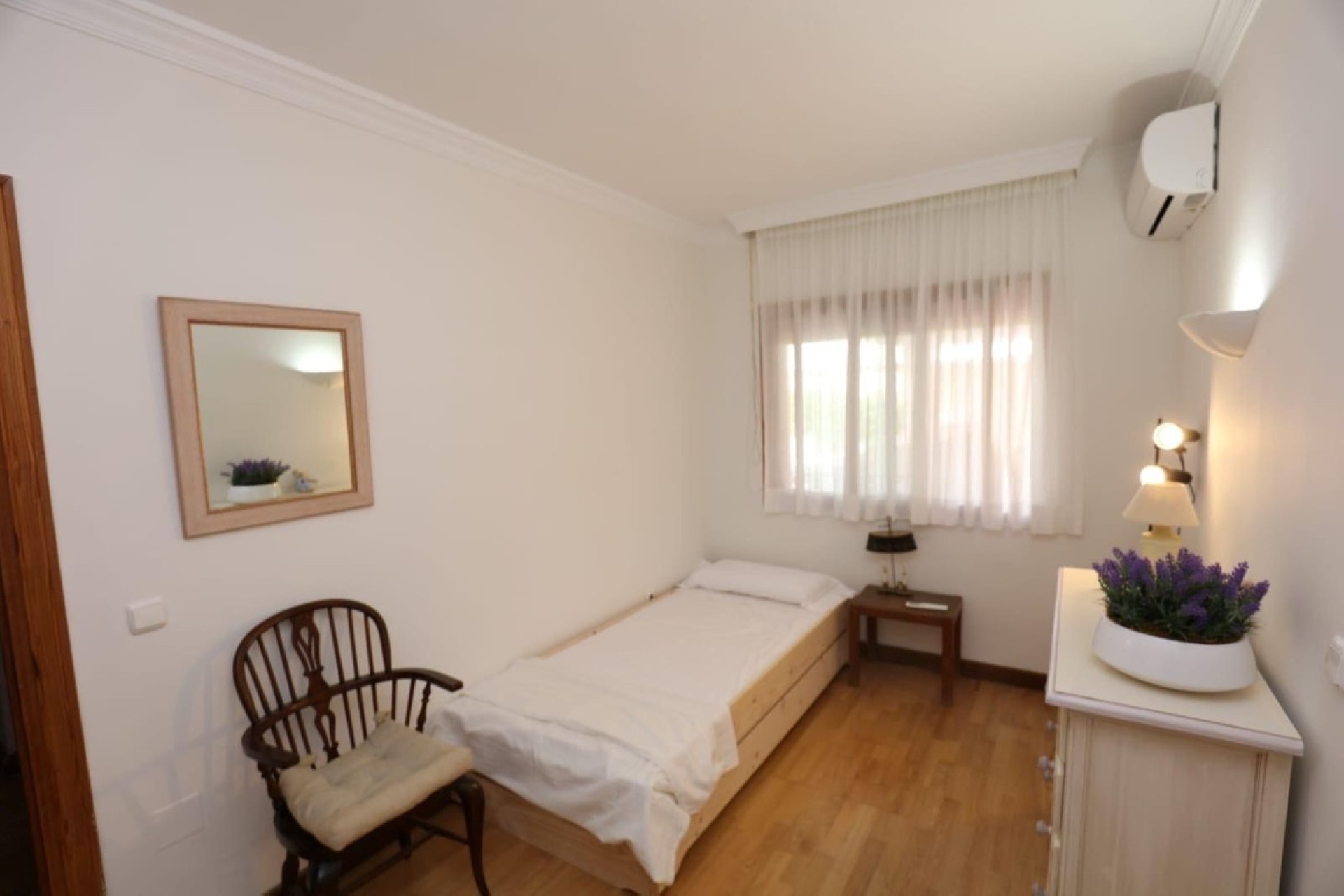 Resale - Villa - Estepona - Atalaya