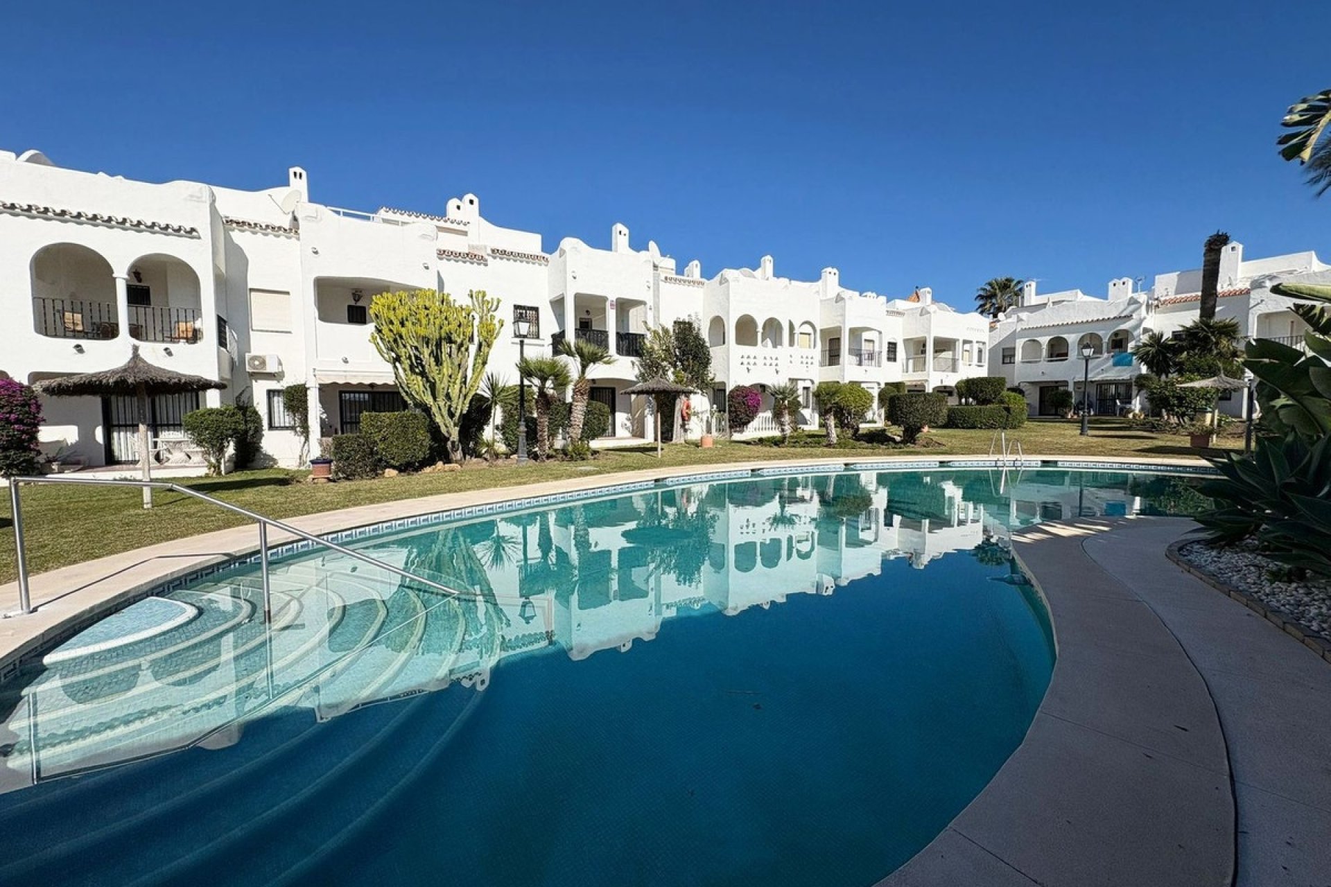 Resale - Villa - Estepona - Bel Air