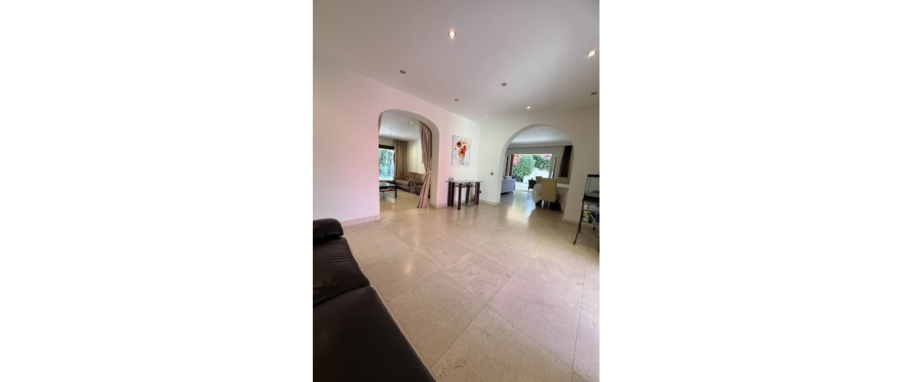 Resale - Villa - Estepona - Bel Air