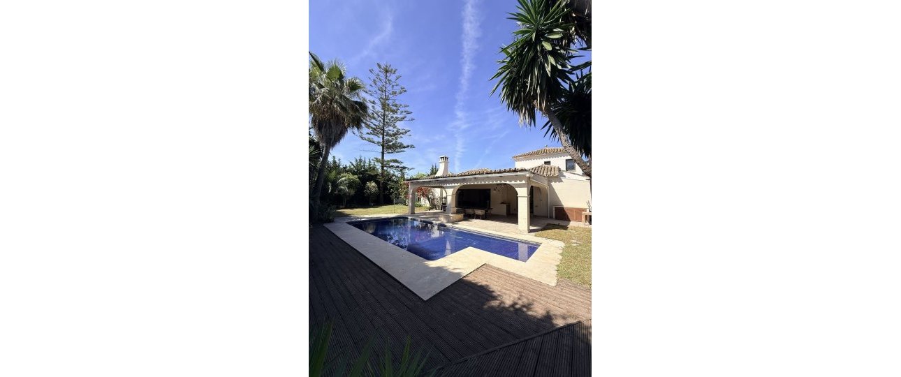 Resale - Villa - Estepona - Bel Air