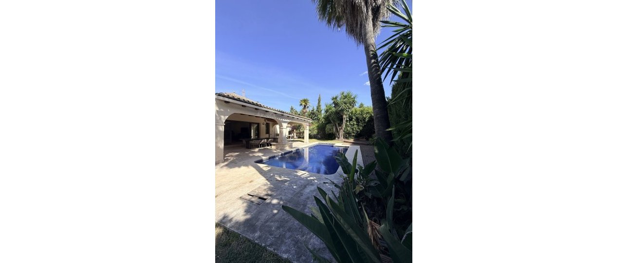 Resale - Villa - Estepona - Bel Air