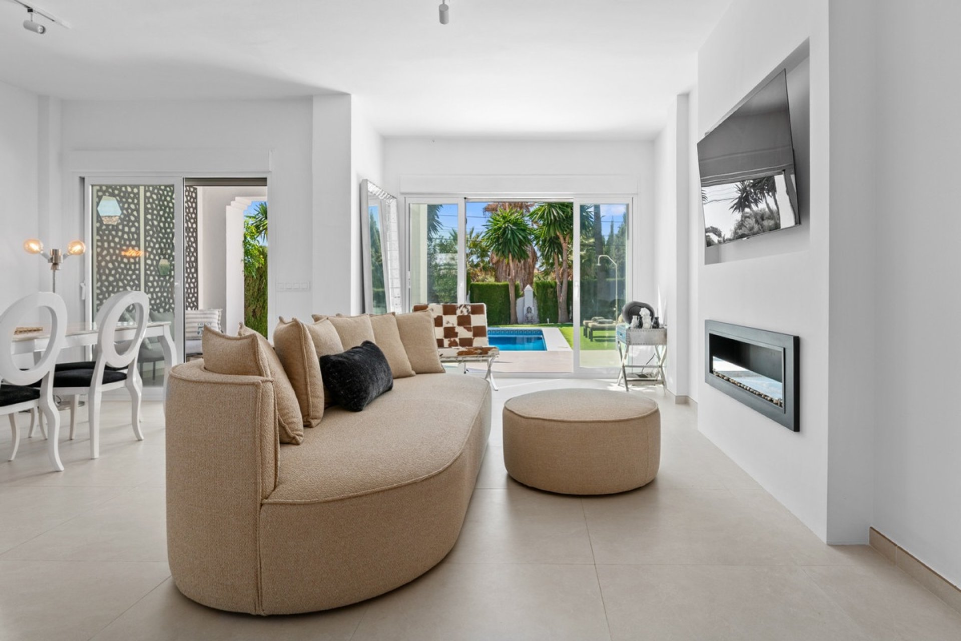 Resale - Villa - Estepona - Bel Air