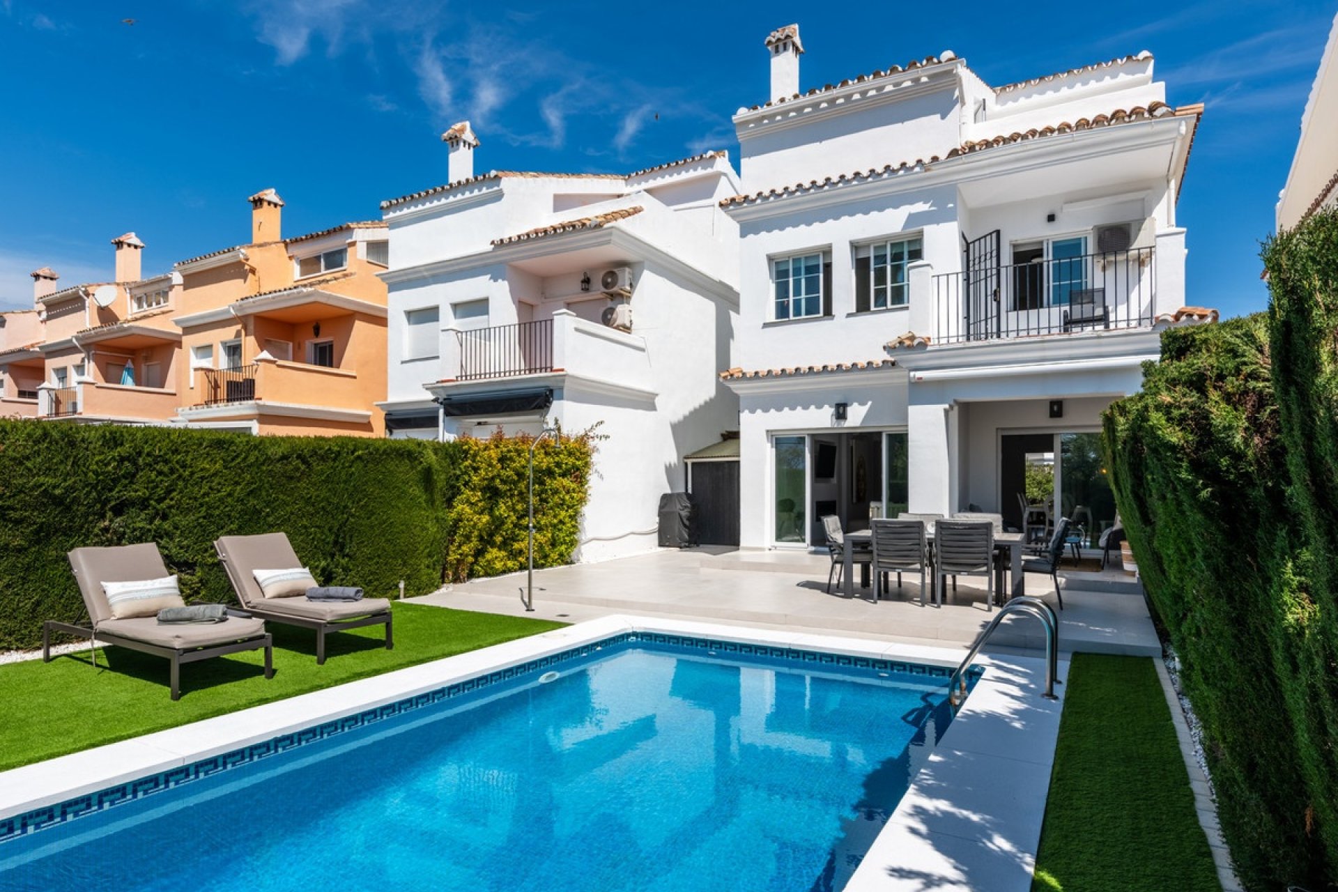 Resale - Villa - Estepona - Bel Air