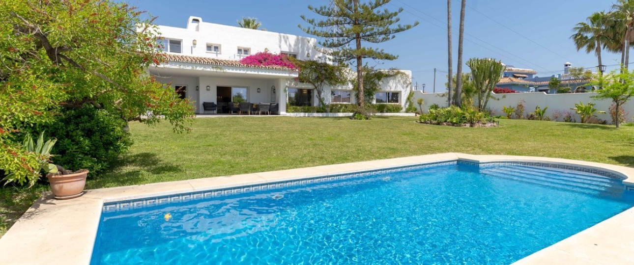 Resale - Villa - Estepona - Bel Air