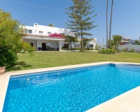 Resale - Villa - Estepona - Bel Air