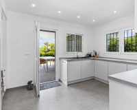 Resale - Villa - Estepona - Bel Air