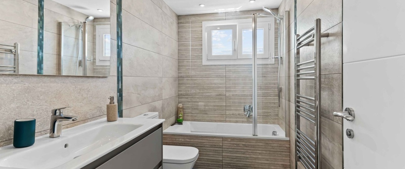 Resale - Villa - Estepona - Bel Air