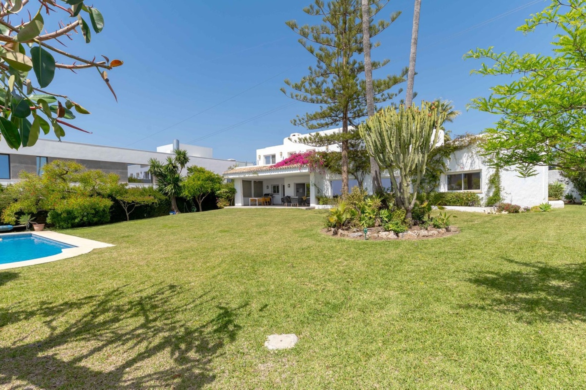 Resale - Villa - Estepona - Bel Air