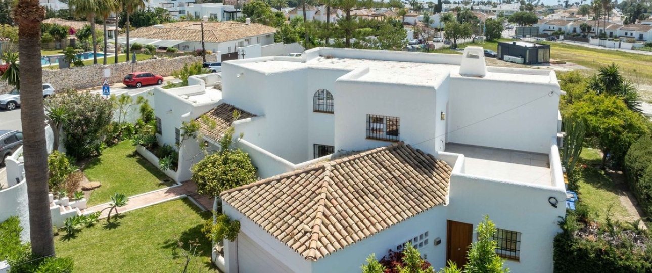Resale - Villa - Estepona - Bel Air