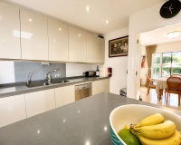 Resale - Villa - Estepona - Benamara