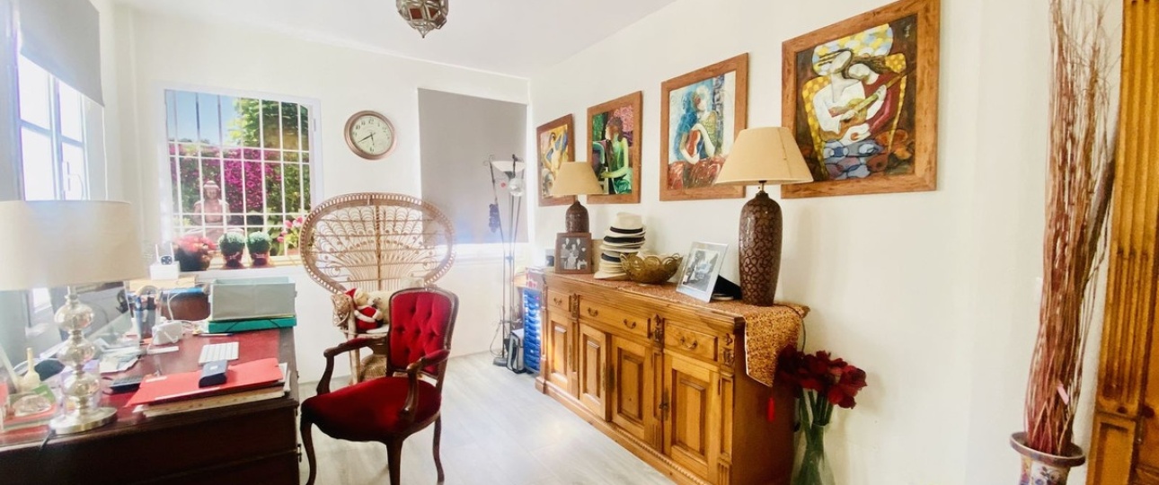 Resale - Villa - Estepona - Benamara