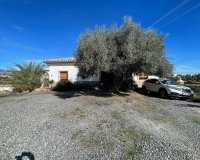 Resale - Villa - Estepona - Cancelada