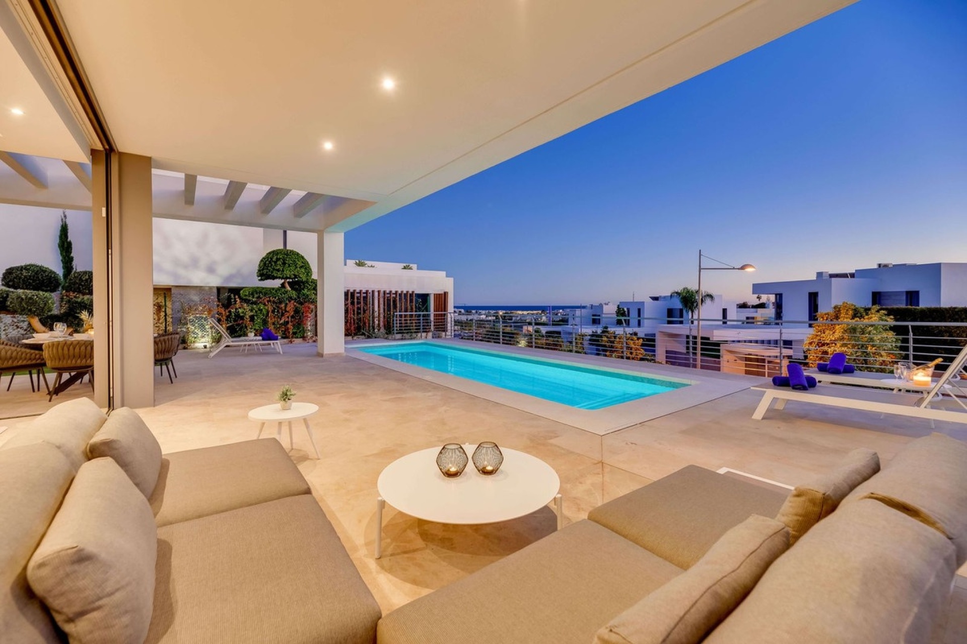 Resale - Villa - Estepona - Cancelada