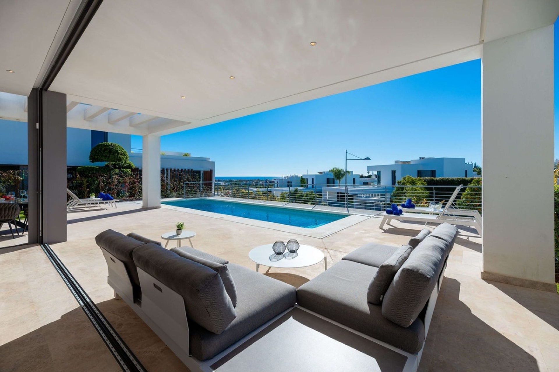 Resale - Villa - Estepona - Cancelada