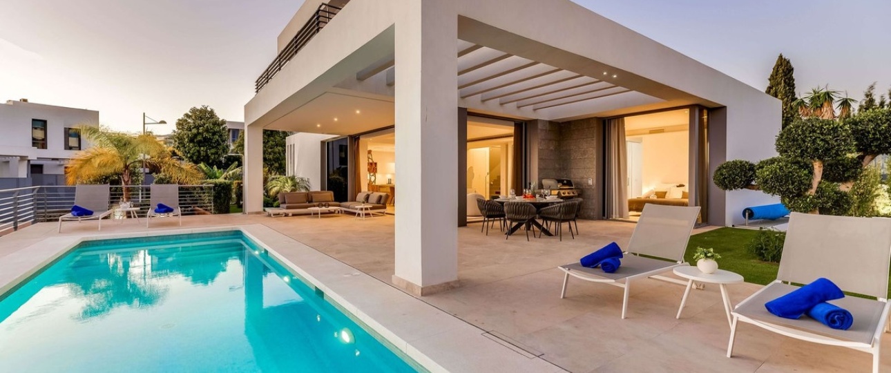 Resale - Villa - Estepona - Cancelada